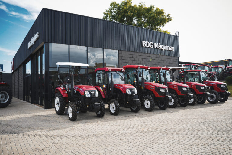 BDG Máquinas tratores chineses YTO